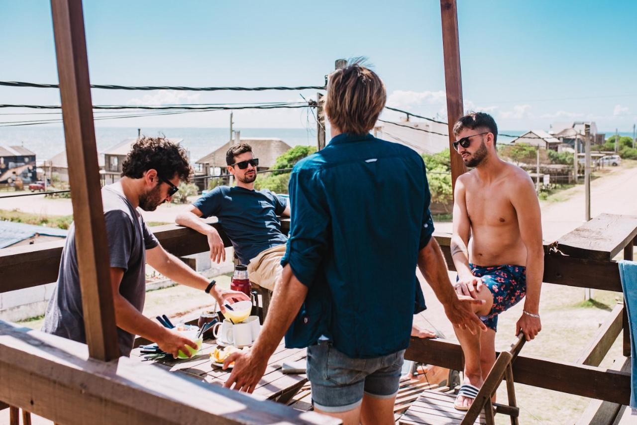 Mar De Fondo Hostel Пунта Дел Диабло Екстериор снимка